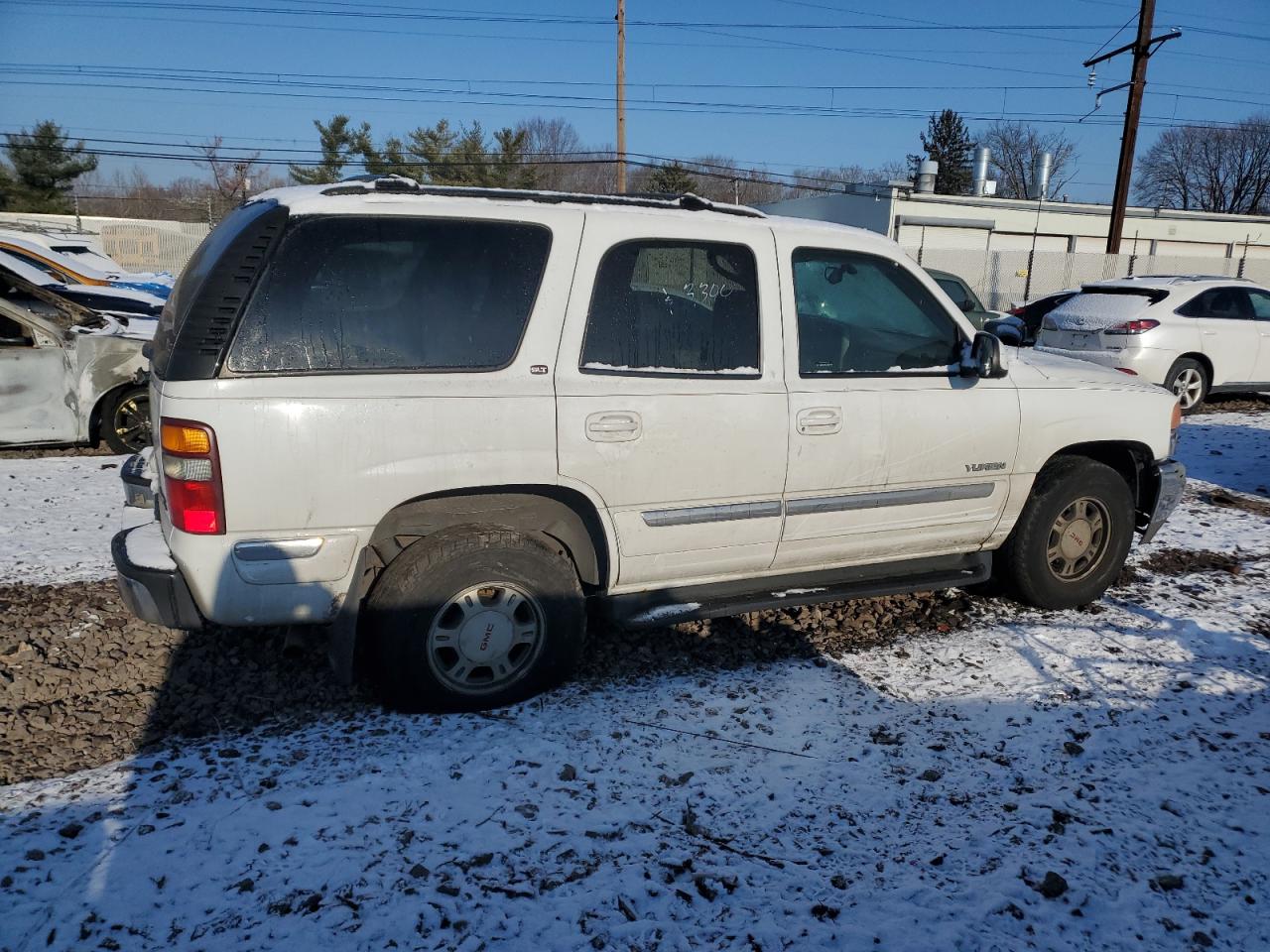 2000 GMC Yukon - Image 3