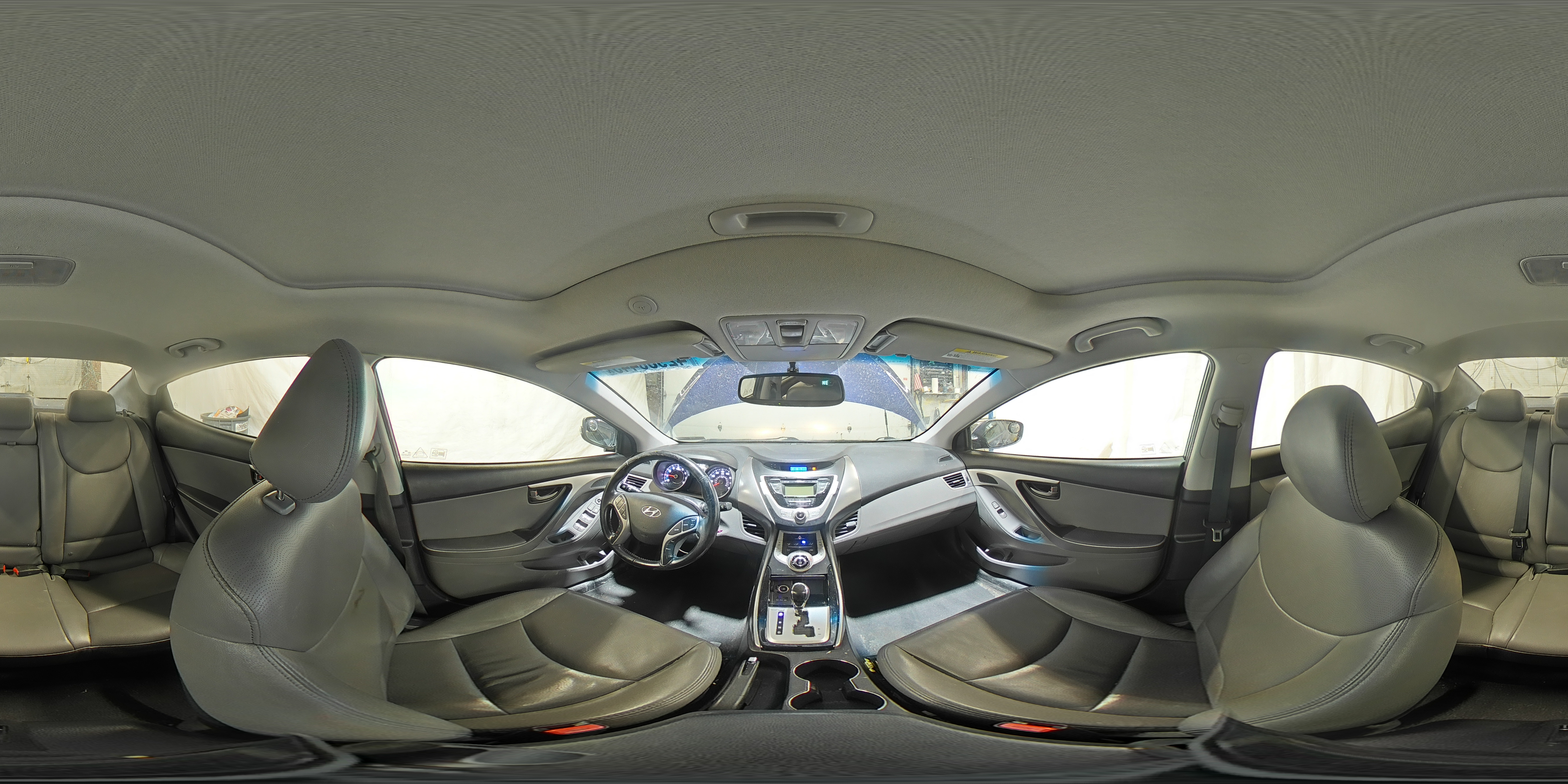 2012 Hyundai Elantra - Image 12