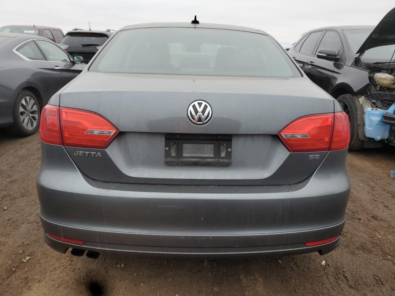 2014 Volkswagen Jetta - Image 6