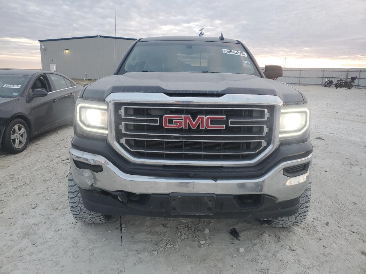 2016 GMC Sierra - Image 5