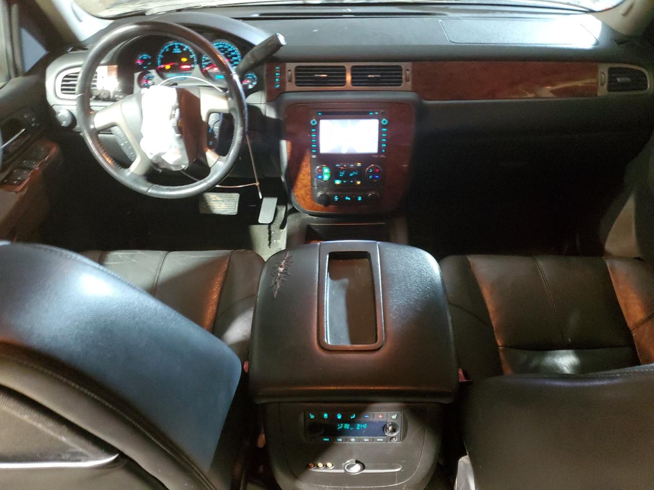 2013 Chevrolet Suburban C1500 Lt VIN: 1GNSCJE09DR193546 Lot: 88772435