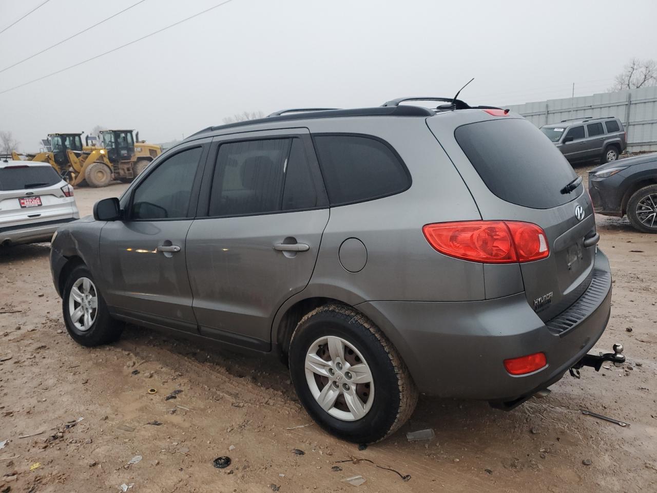 2009 Hyundai Santa Fe - Image 2