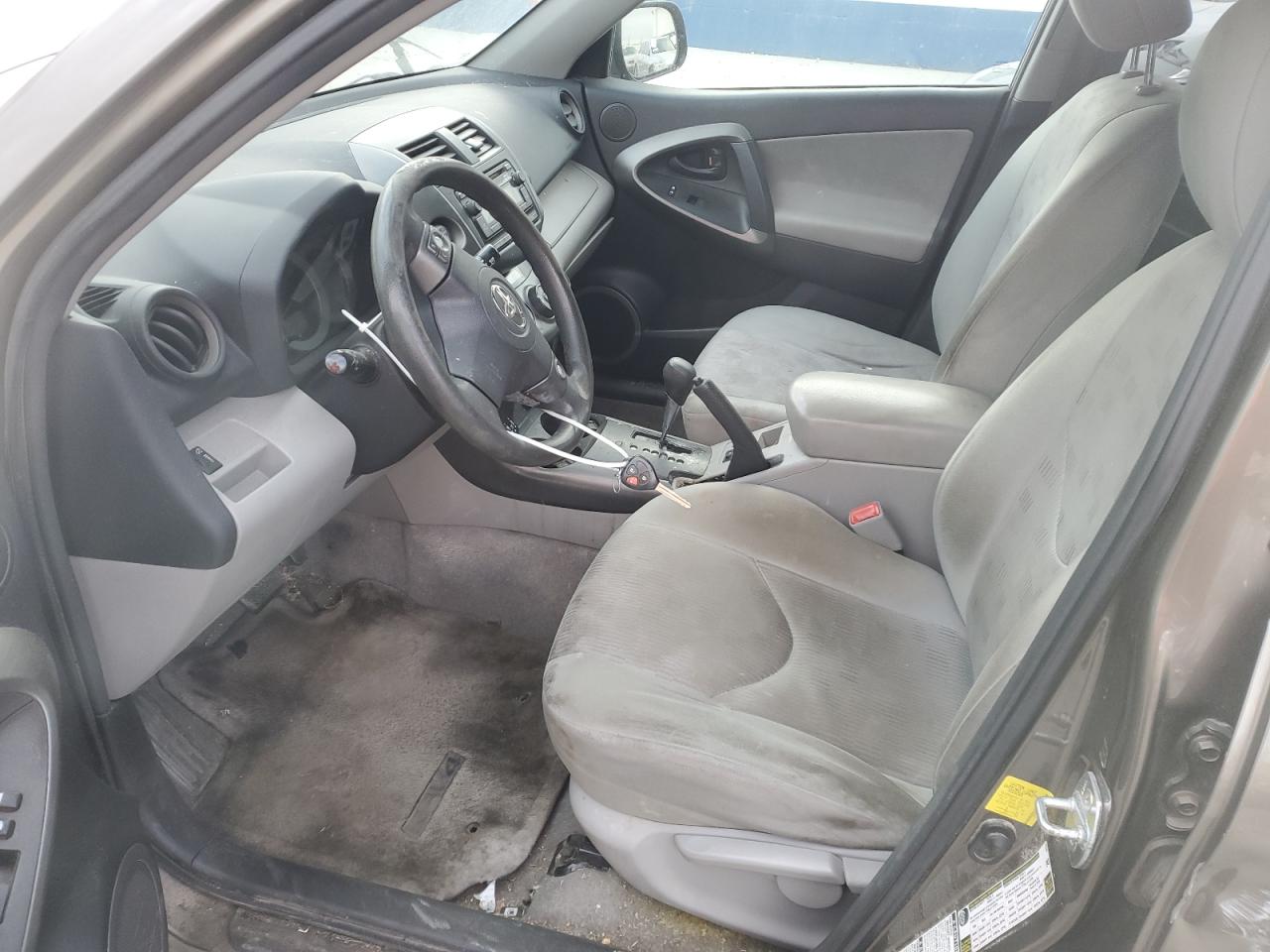 2012 Toyota RAV 4 - Image 7