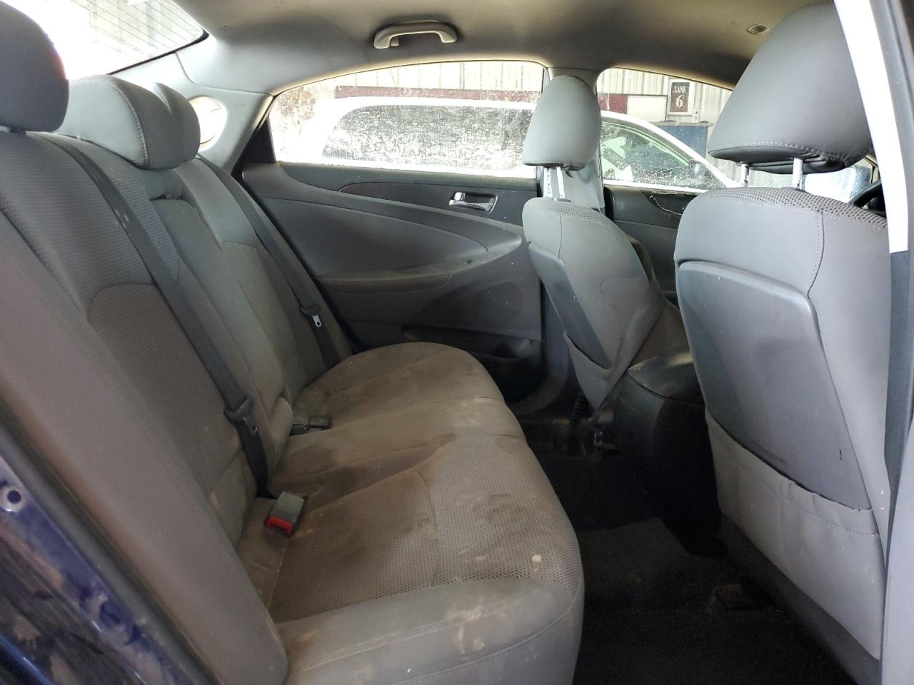 2013 Hyundai Sonata - Image 10