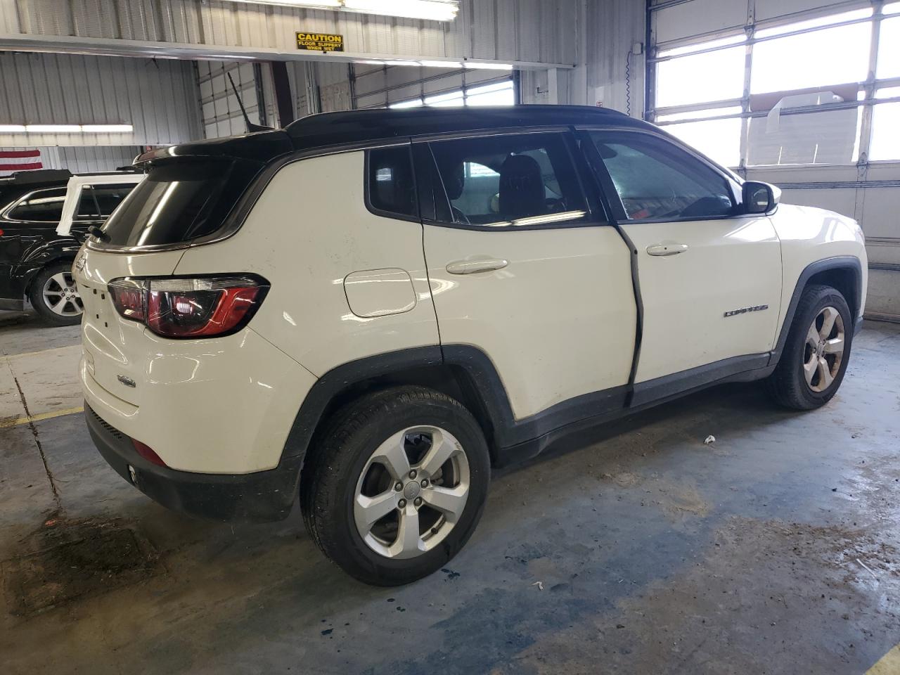 2018 Jeep Compass - Image 3