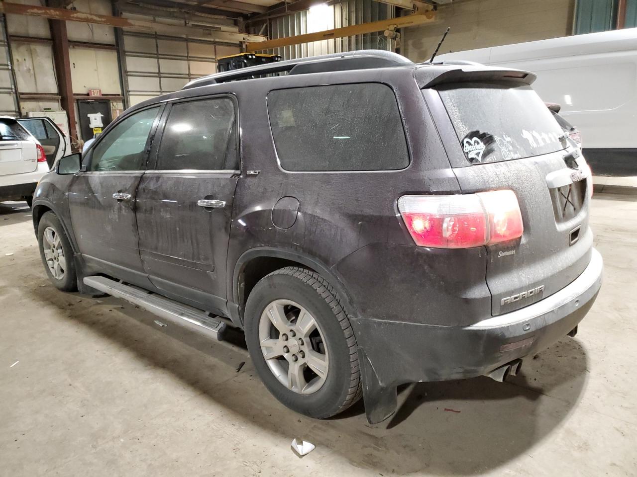 2009 GMC Acadia - Image 2