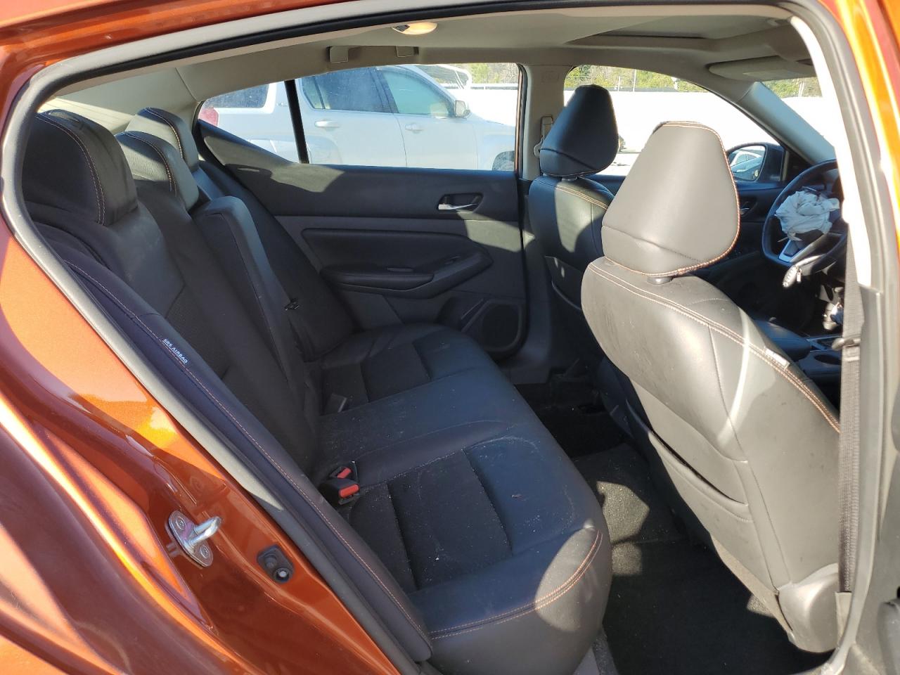 2020 Nissan Altima - Image 10