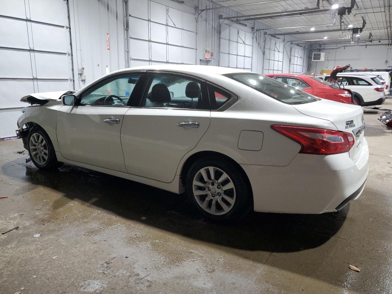 2017 Nissan Altima - Image 2