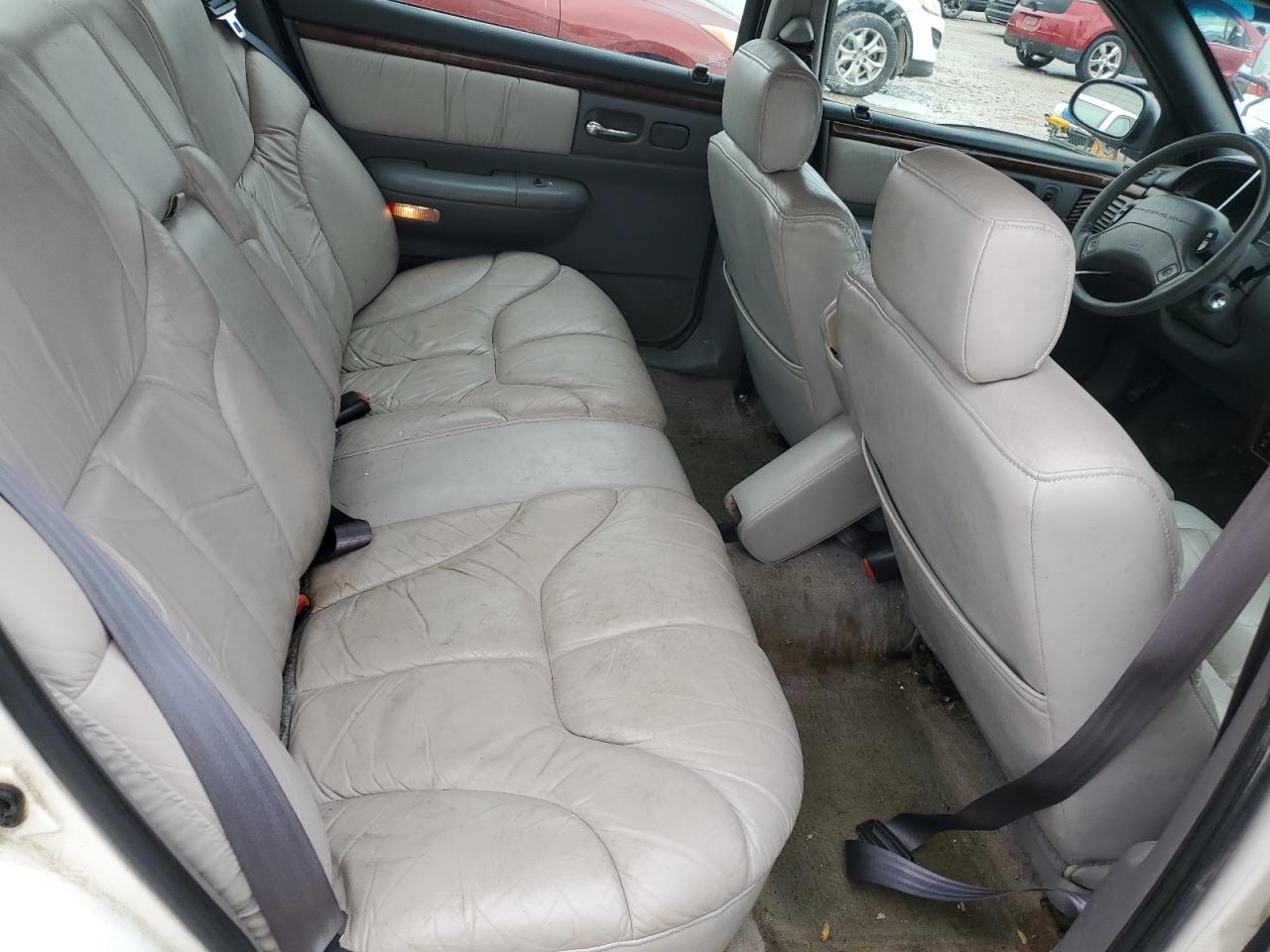 1996 Chrysler LHS - Image 10