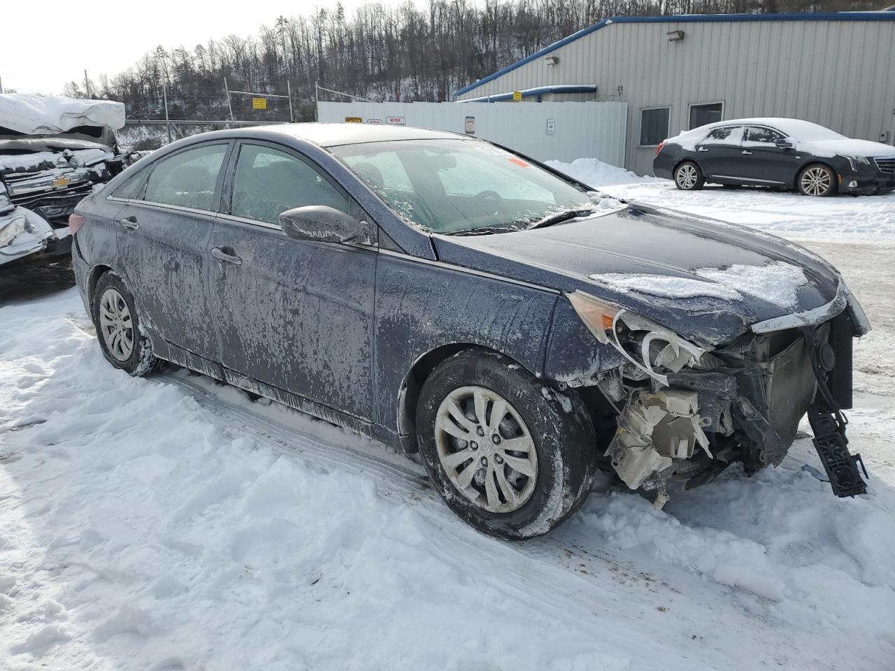 2011 Hyundai Sonata - Image 4