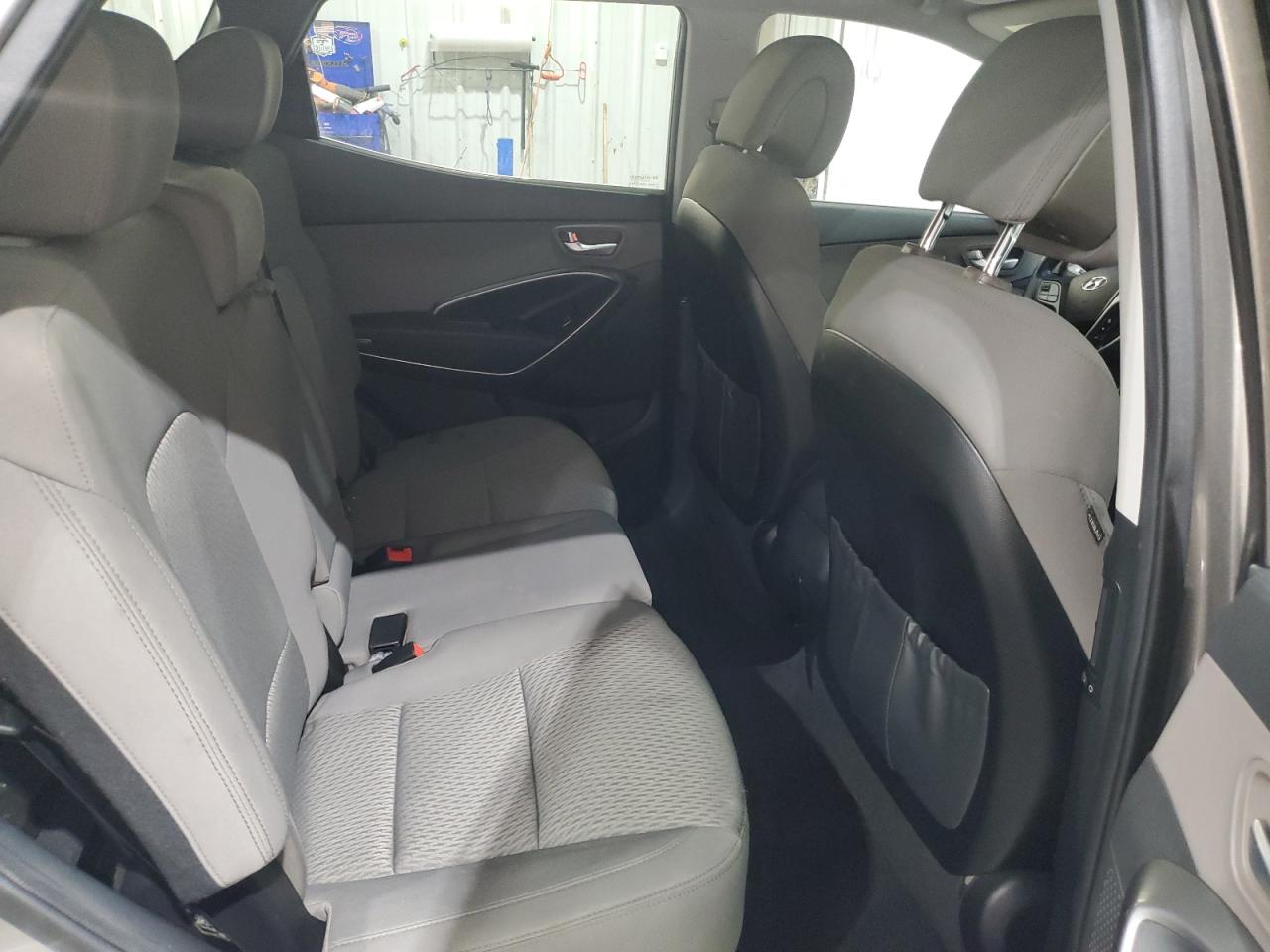2018 Hyundai Santa Fe - Image 11