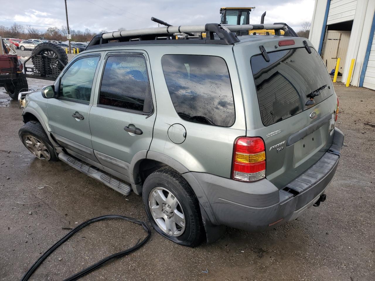 2006 Ford Escape - Image 2