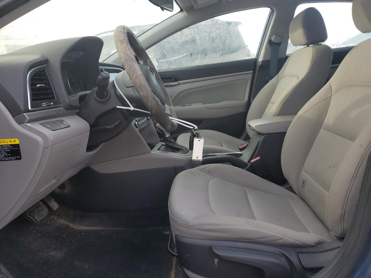 2017 Hyundai Elantra - Image 7