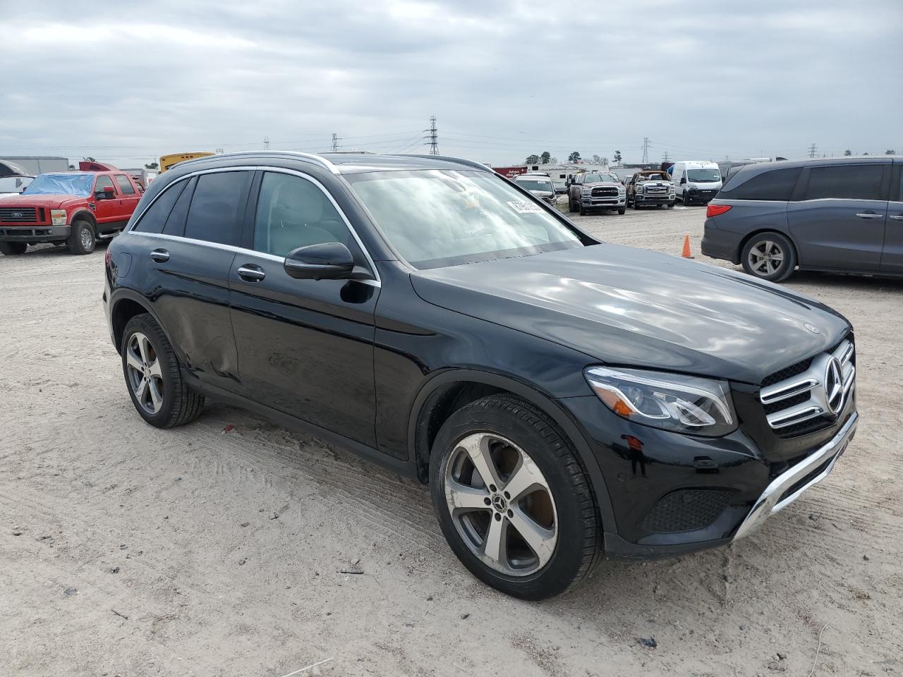 VIN WDC0G4JB9JV018997 2018 MERCEDES-BENZ GLC-CLASS no.4