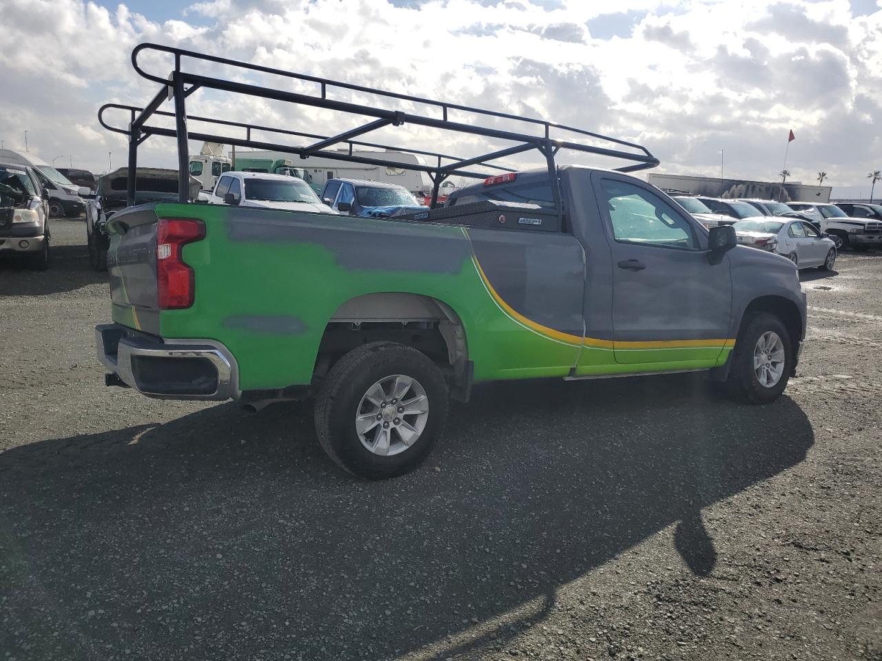 2021 Chevrolet Silverado - Image 3