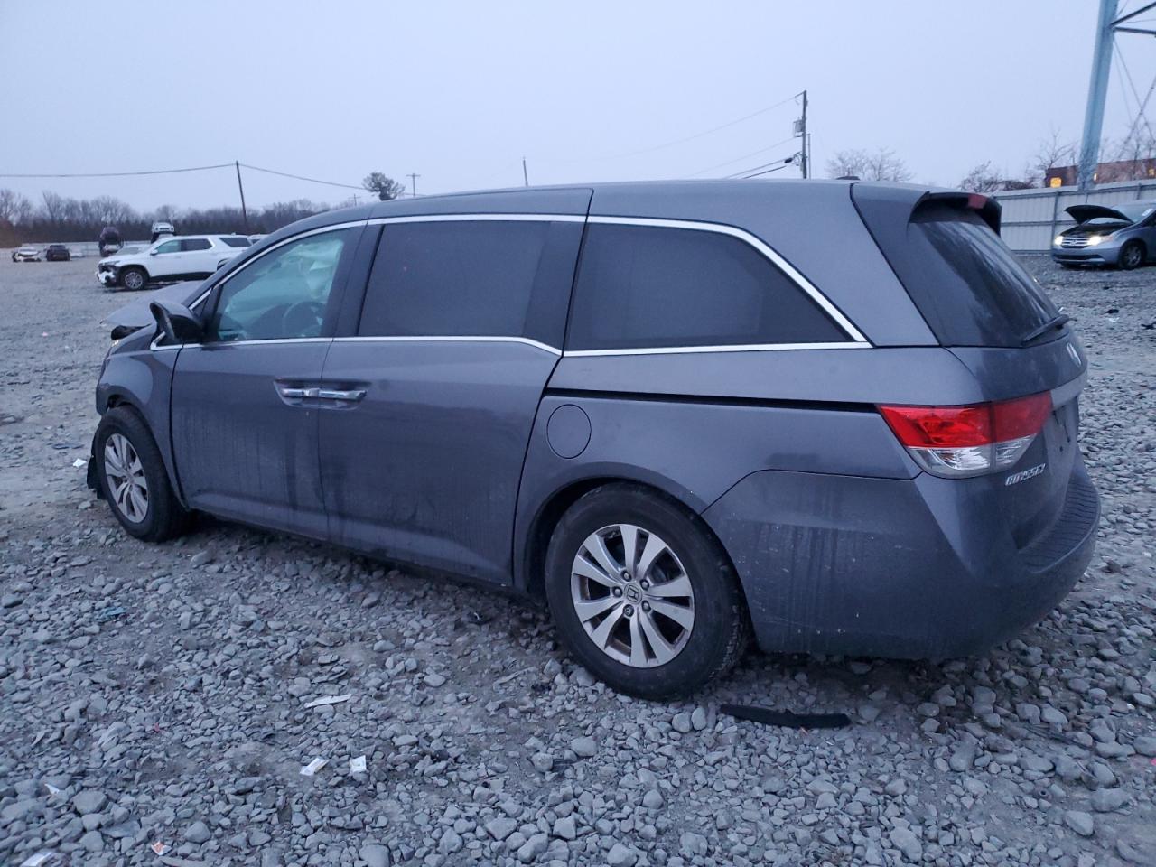2016 Honda Odyssey - Image 2