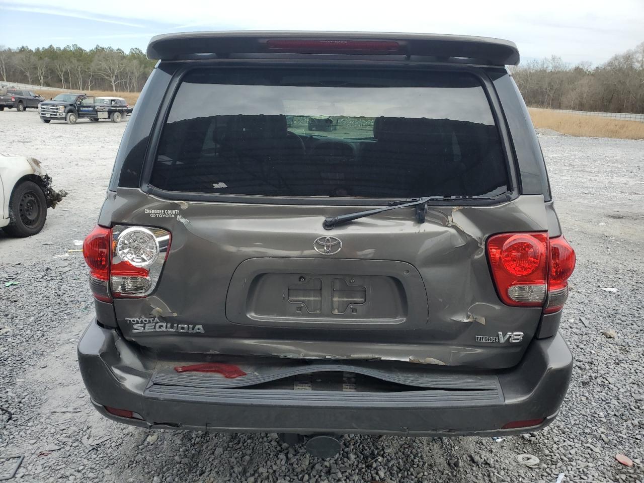 2005 Toyota Sequoia - Image 6