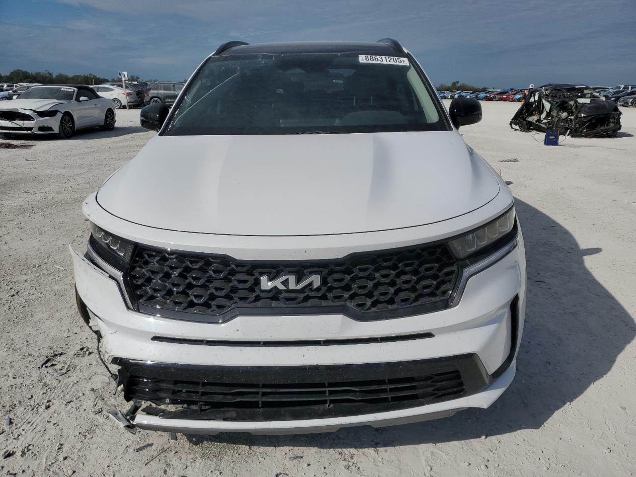 2023 Kia Sorento - Image 5