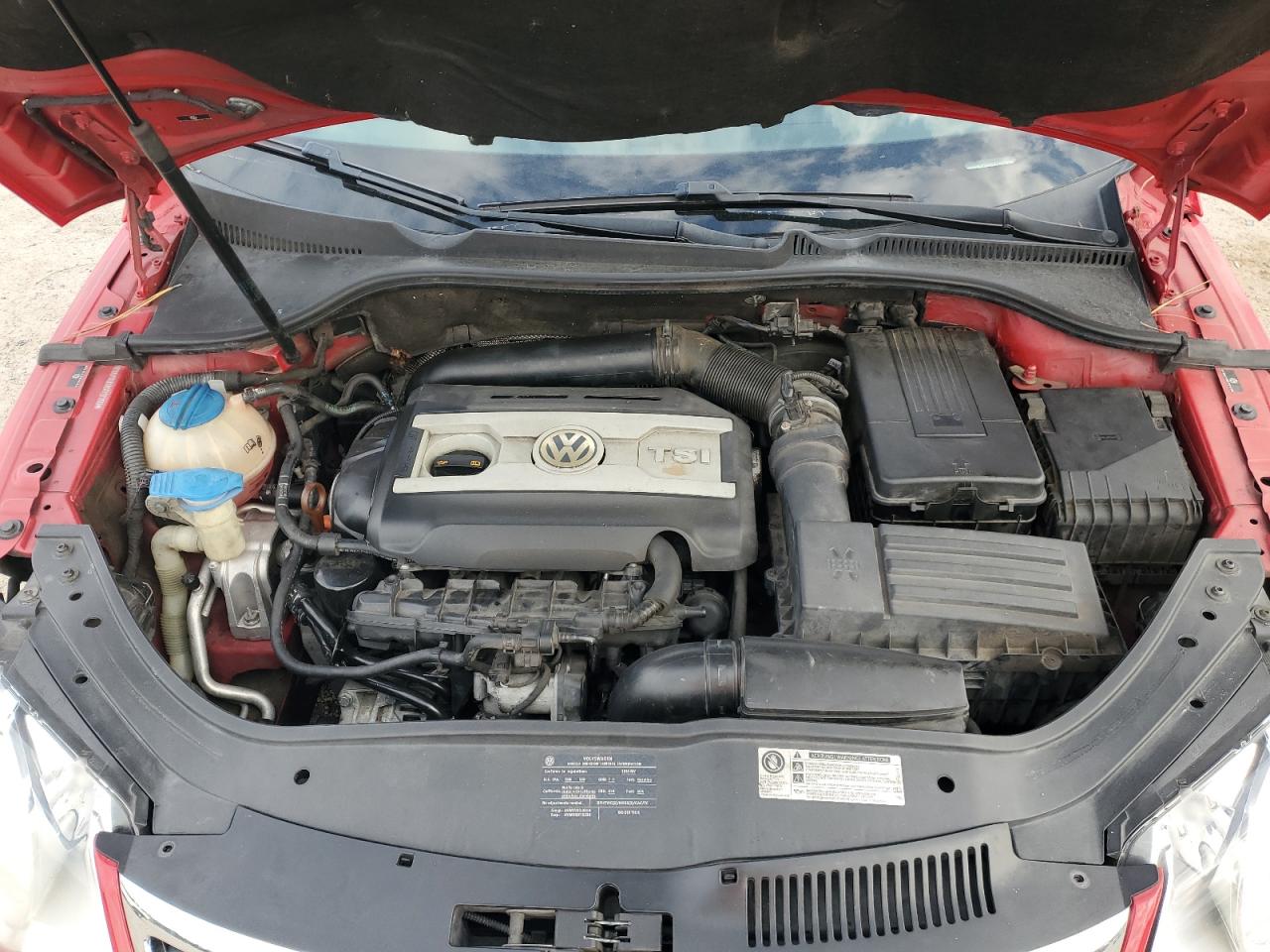 2010 Volkswagen Eos - Image 13