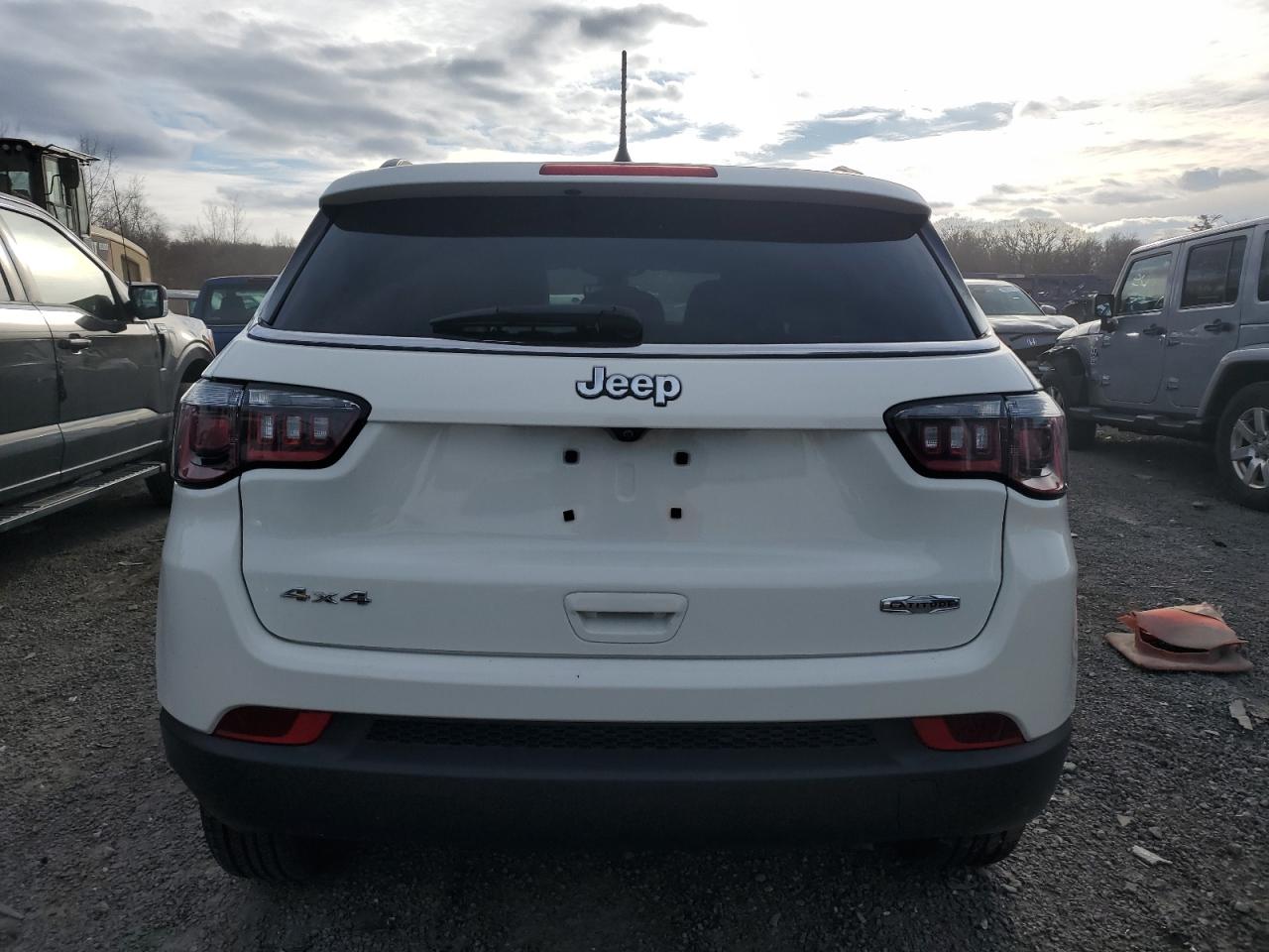 2021 Jeep Compass - Image 6