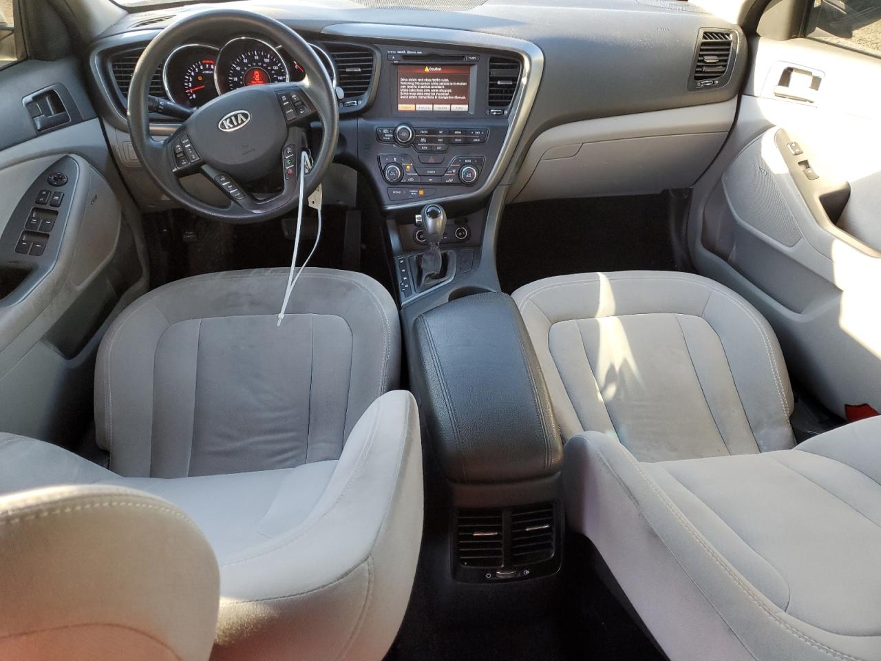 2011 Kia Optima - Image 8
