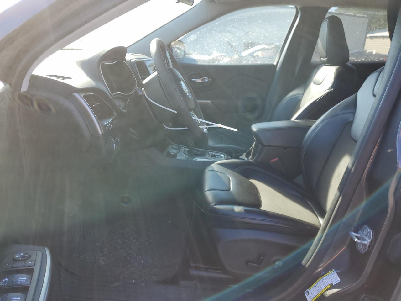 2020 Jeep Grand Cherokee - Image 7