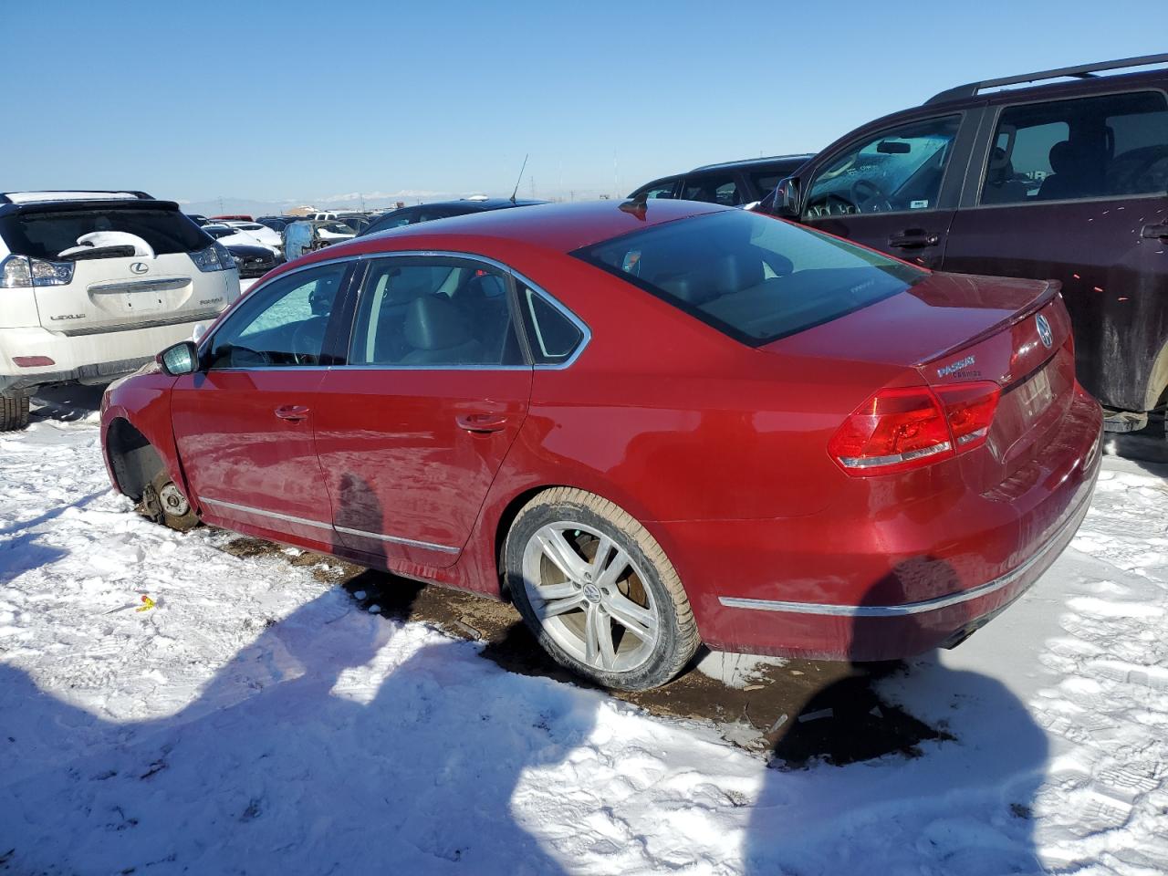 2015 Volkswagen Passat - Image 2