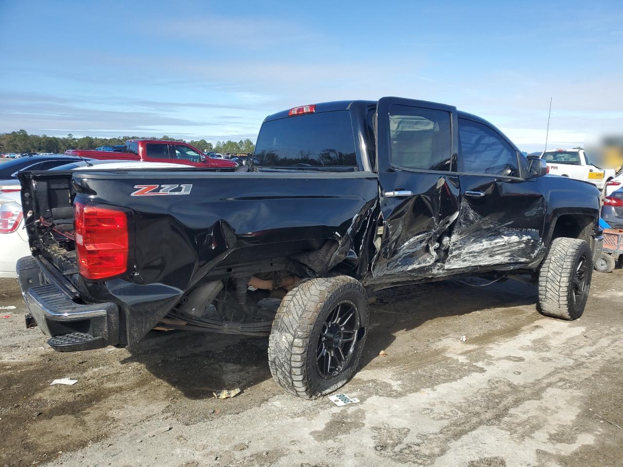 2014 Chevrolet Silverado - Image 3