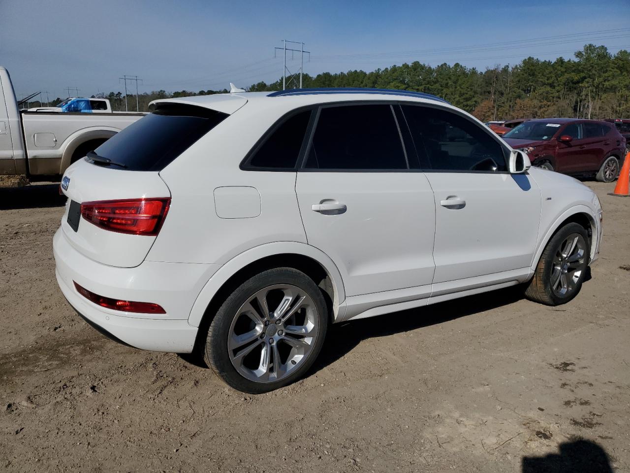 2018 Audi Q3 - Image 3