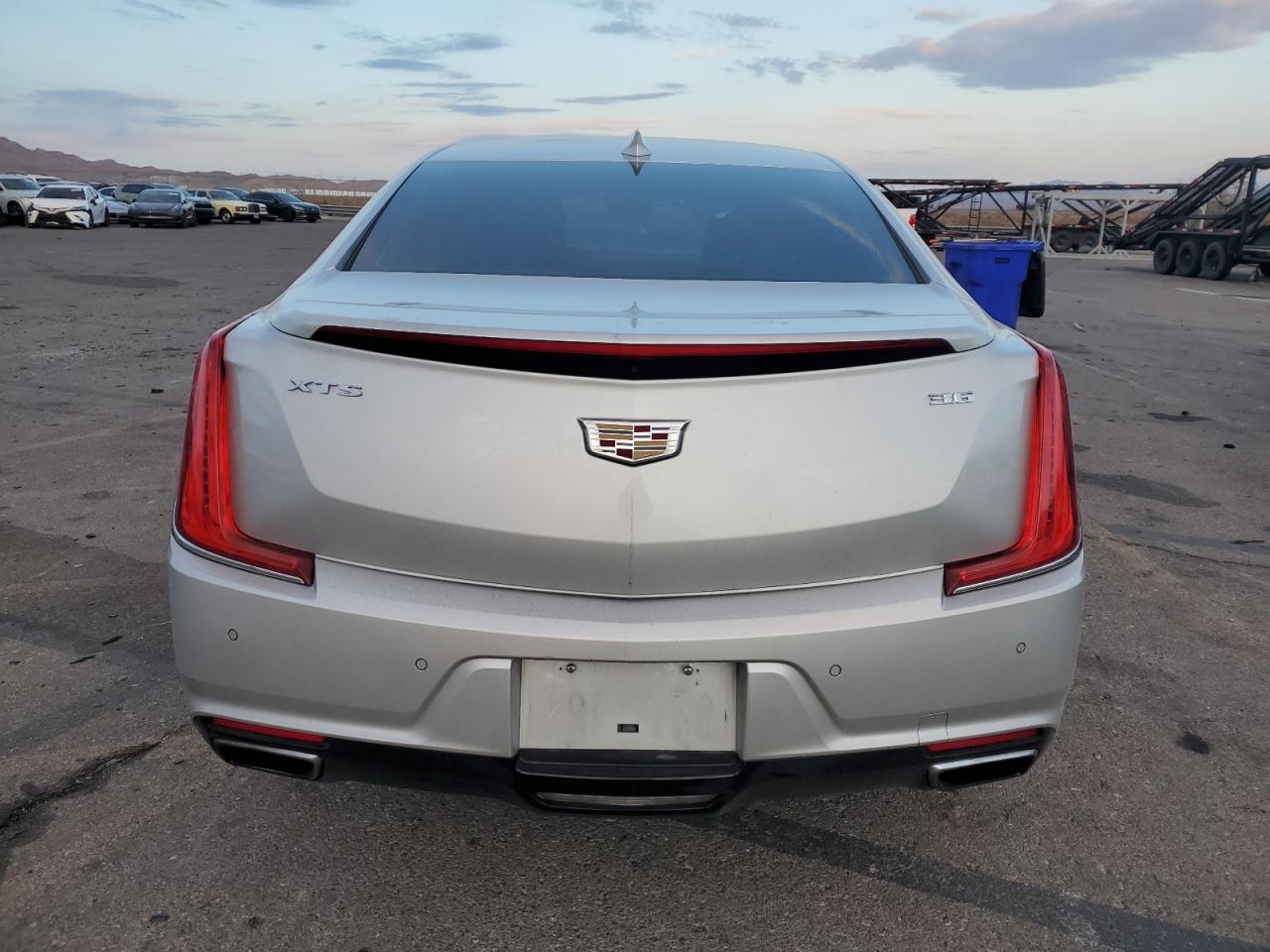 2018 Cadillac XTS - Image 6