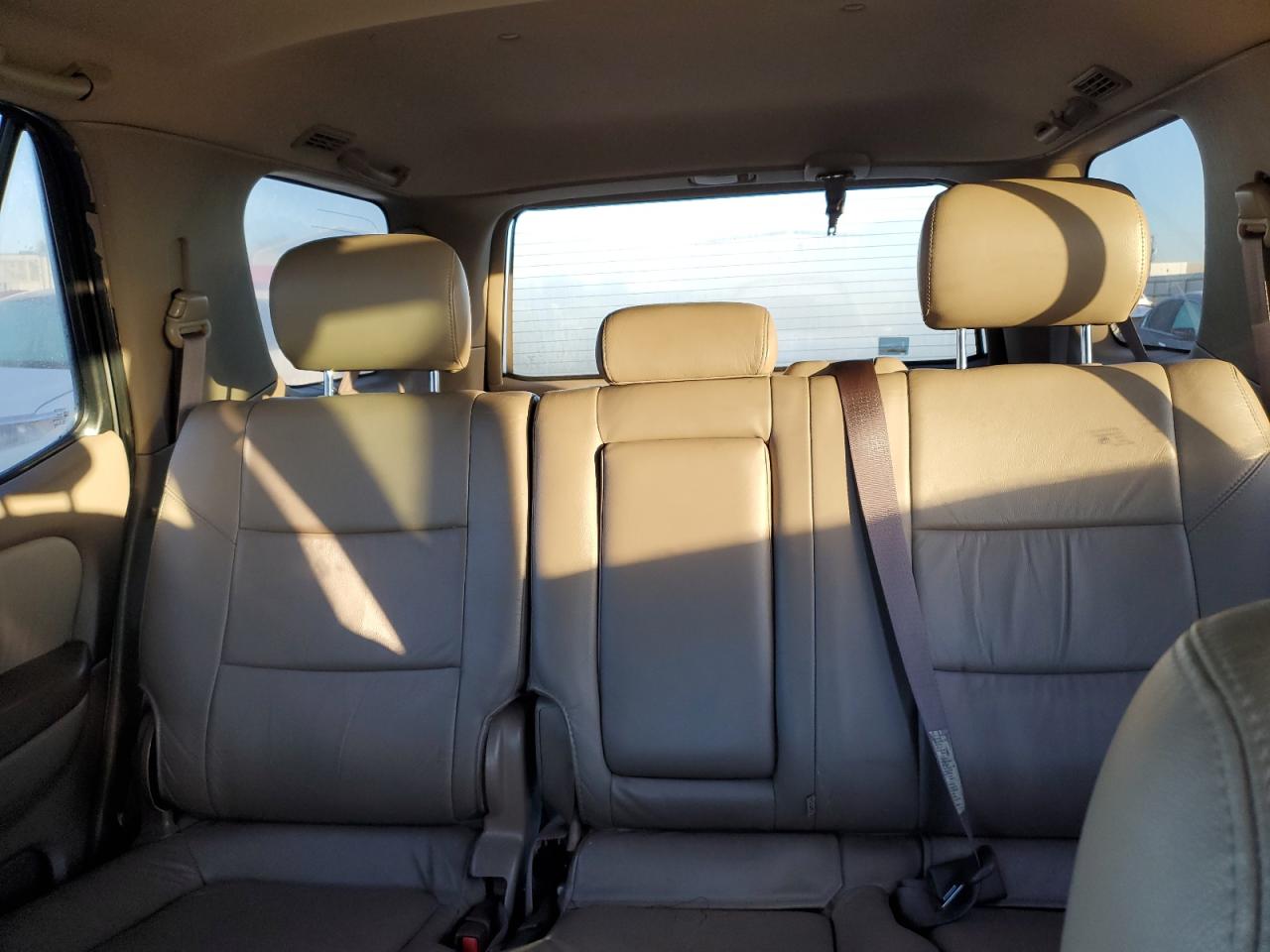 2001 Toyota Sequoia - Image 10
