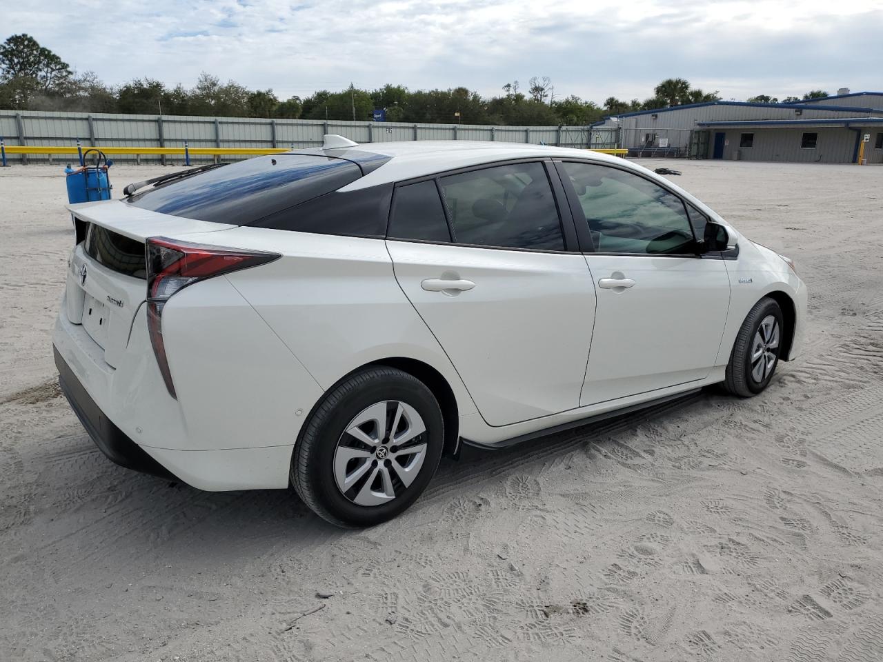 2017 Toyota Prius - Image 3