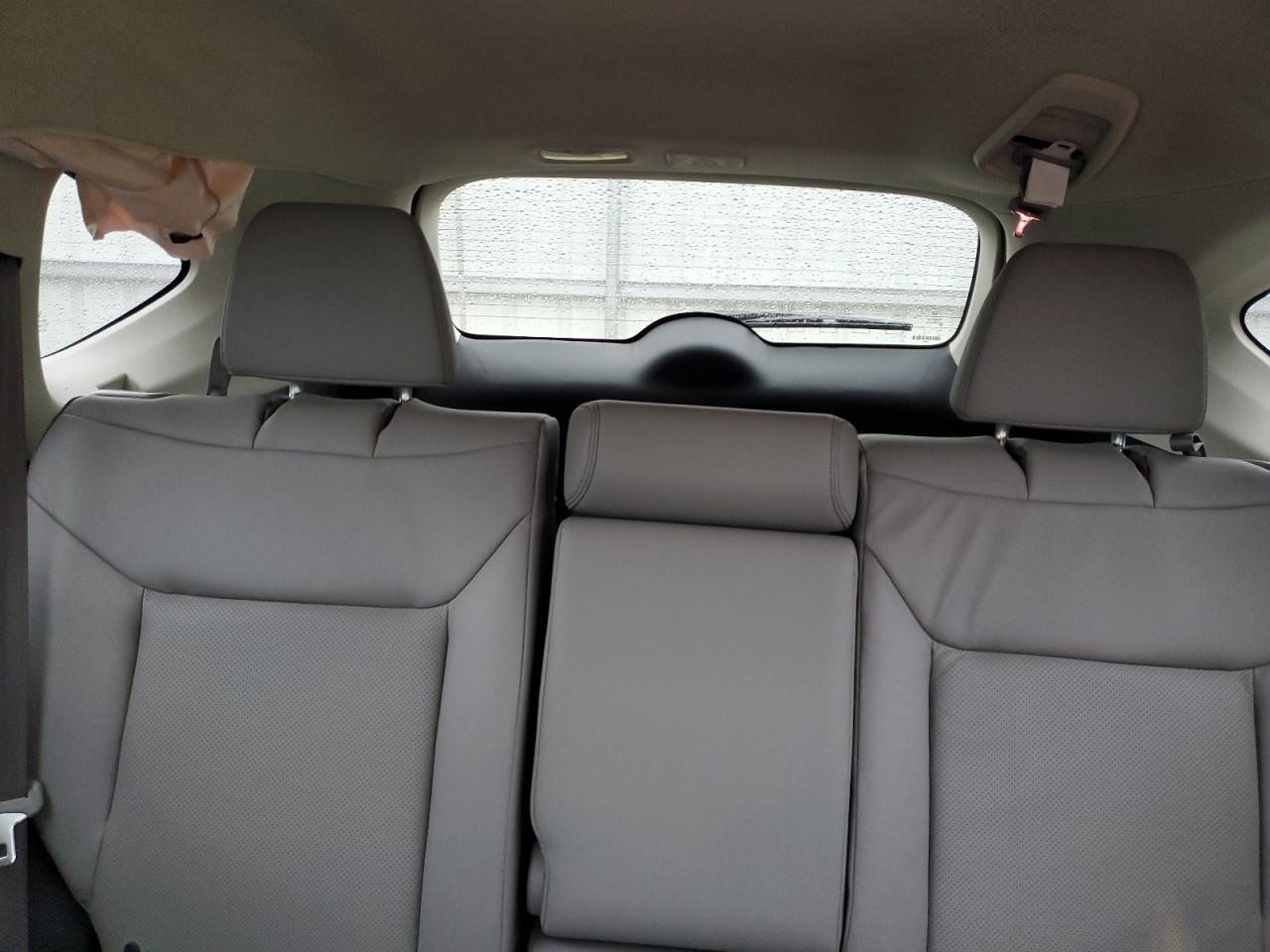 2015 Honda CR-V - Image 10