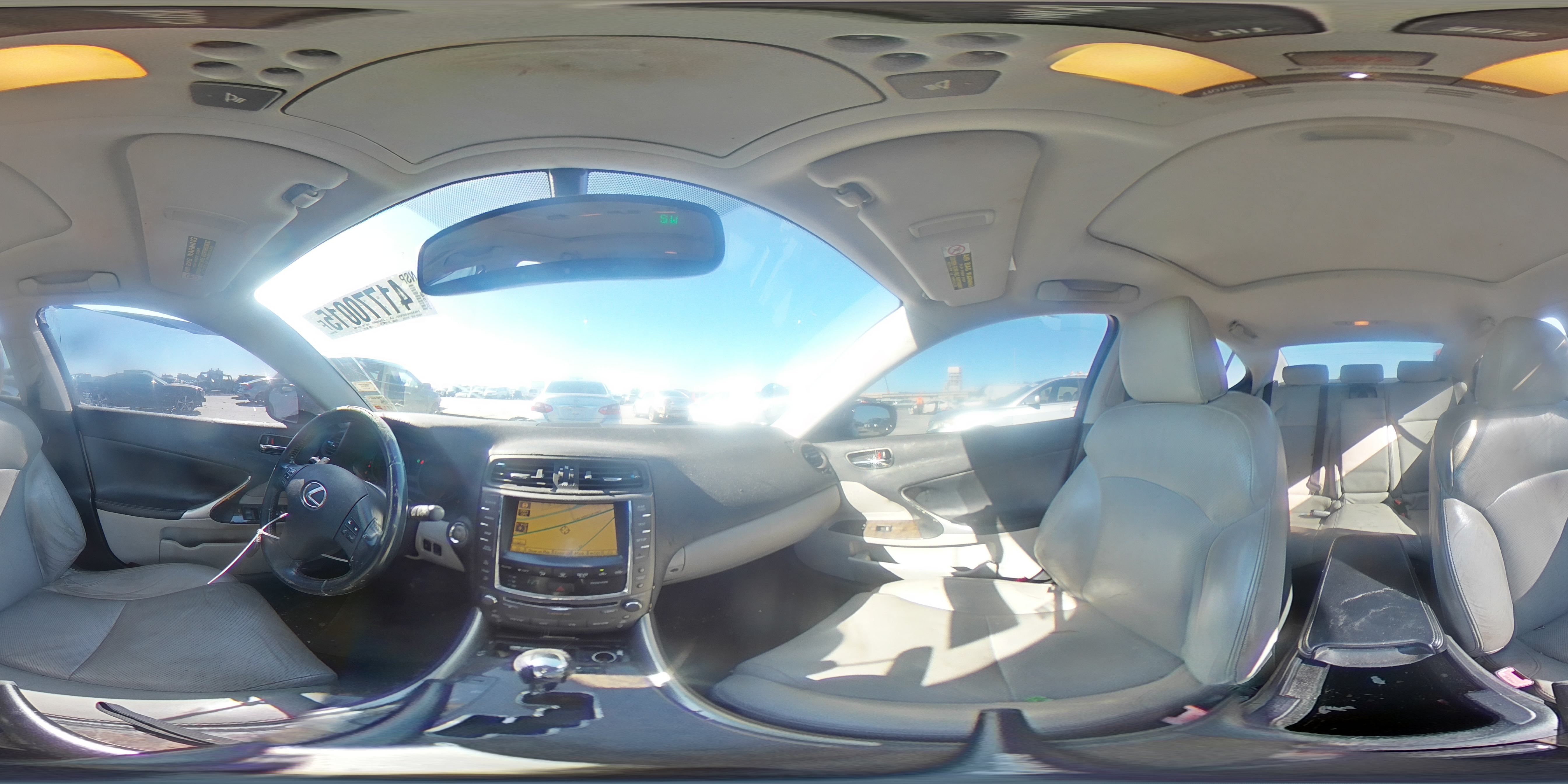 2010 Lexus IS - Image 13