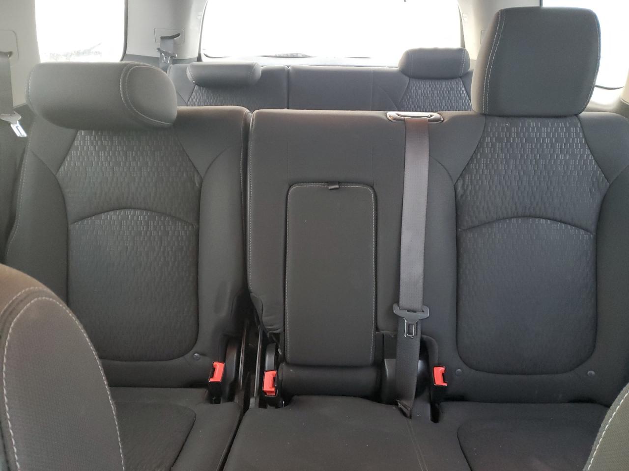 2013 GMC Acadia - Image 10