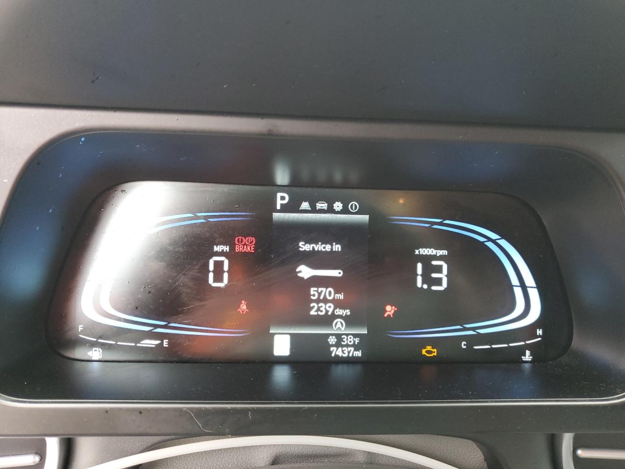 2024 Hyundai Elantra - Image 9