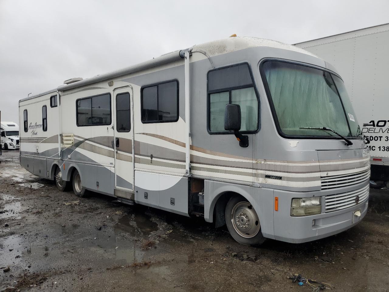 1998 Chevrolet P30 for Sale in Woodhaven, MI - Water/Flood