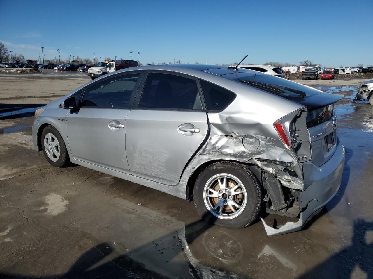 2011 Toyota Prius - Image 2