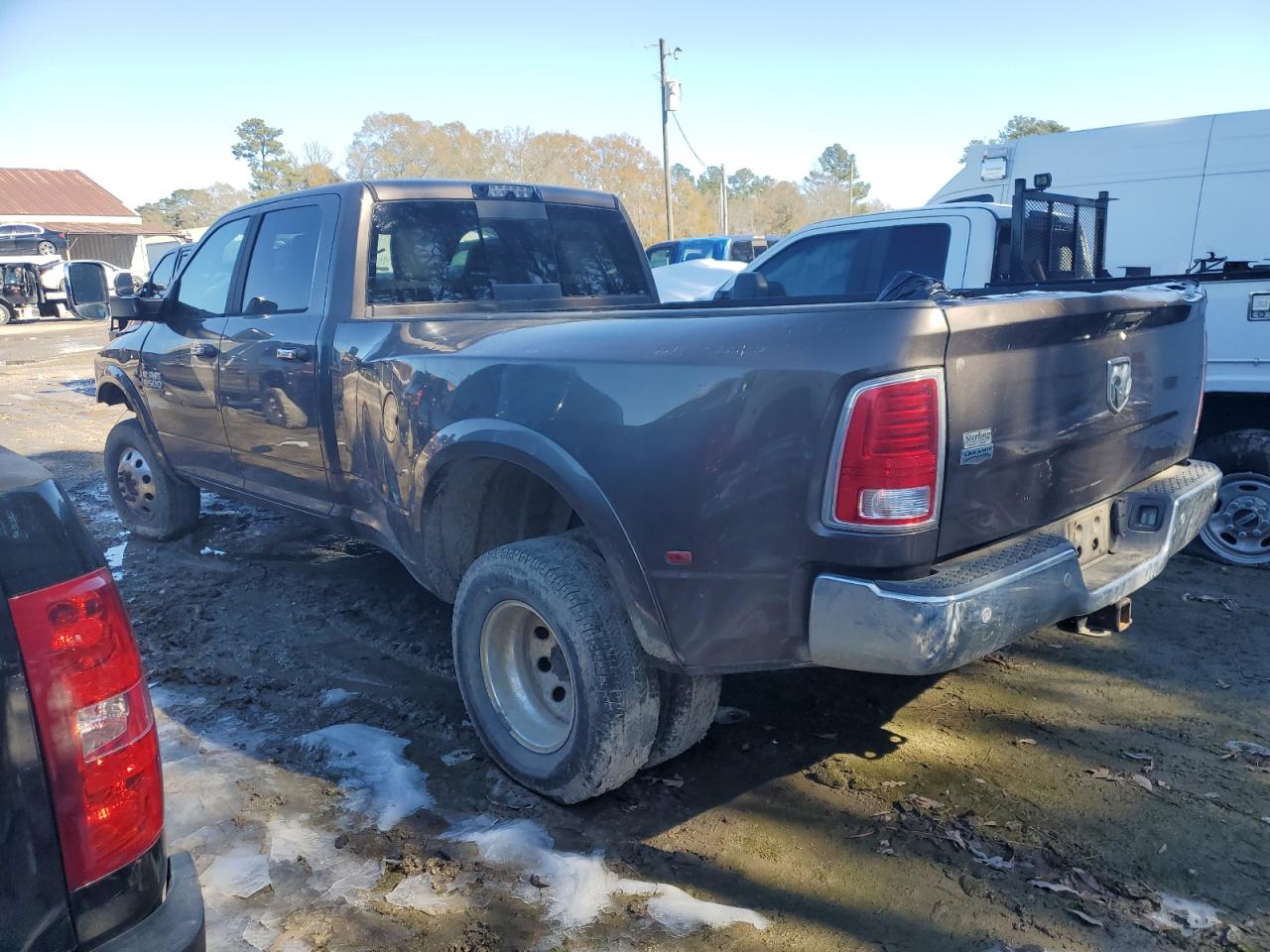 2018 RAM 3500 - Image 2