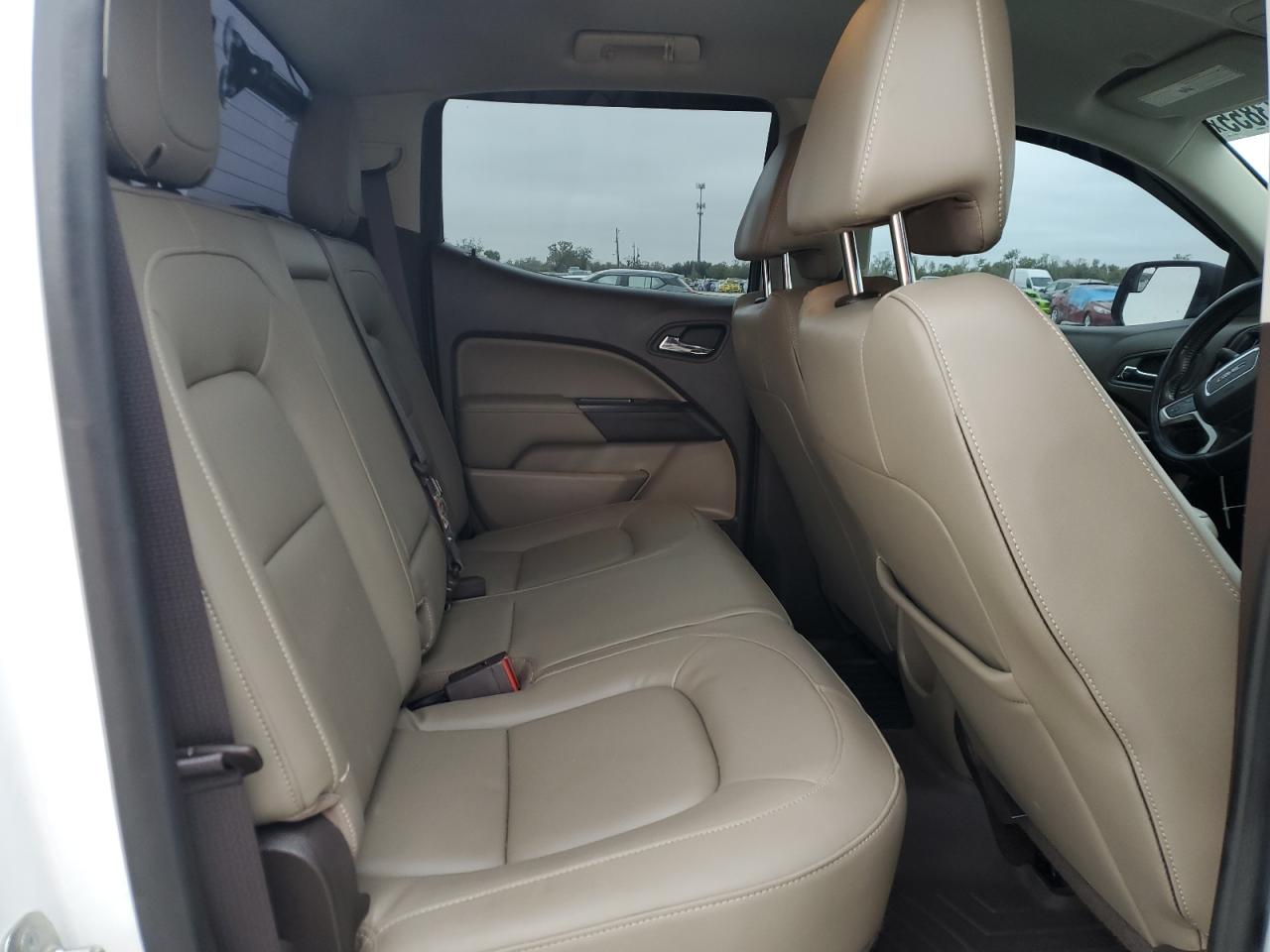 2015 GMC Canyon - Image 10