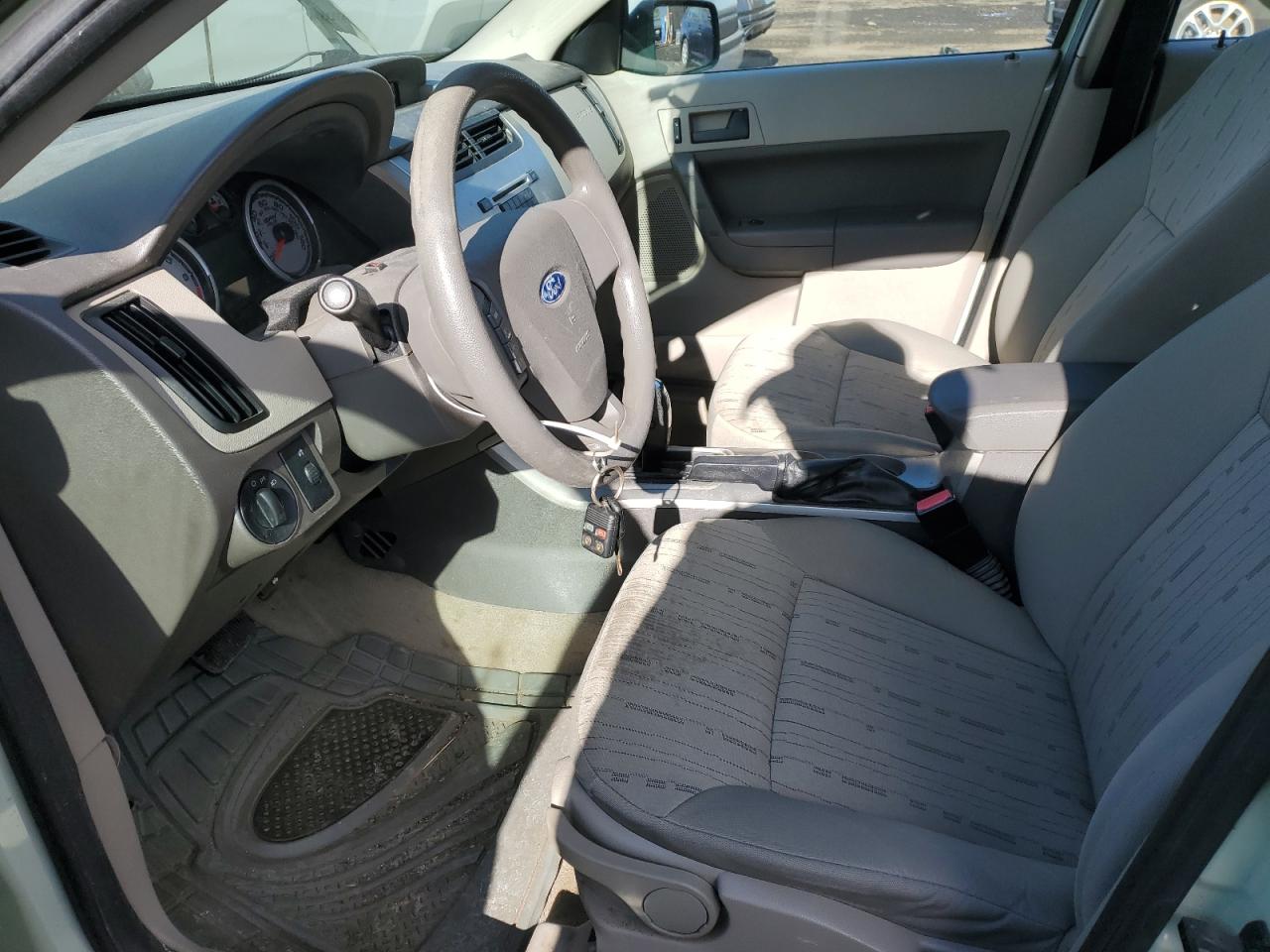 2010 Ford Focus - Image 7