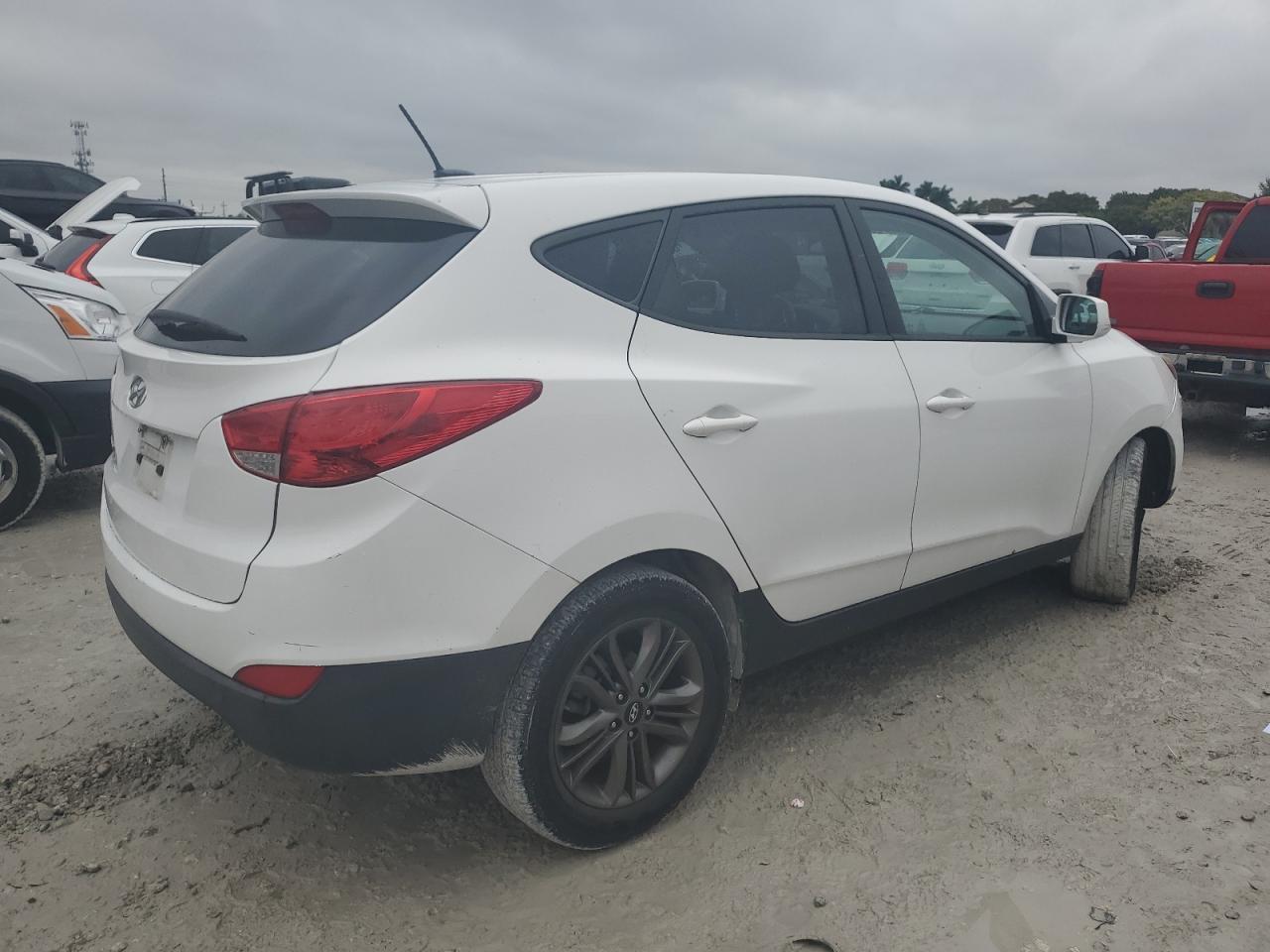 2015 Hyundai Tucson - Image 3