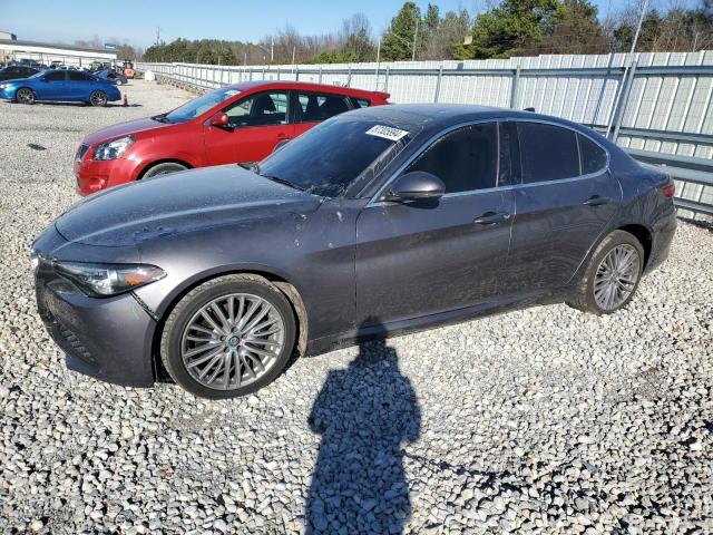 2018 Alfa Romeo Giulia Ti Q4