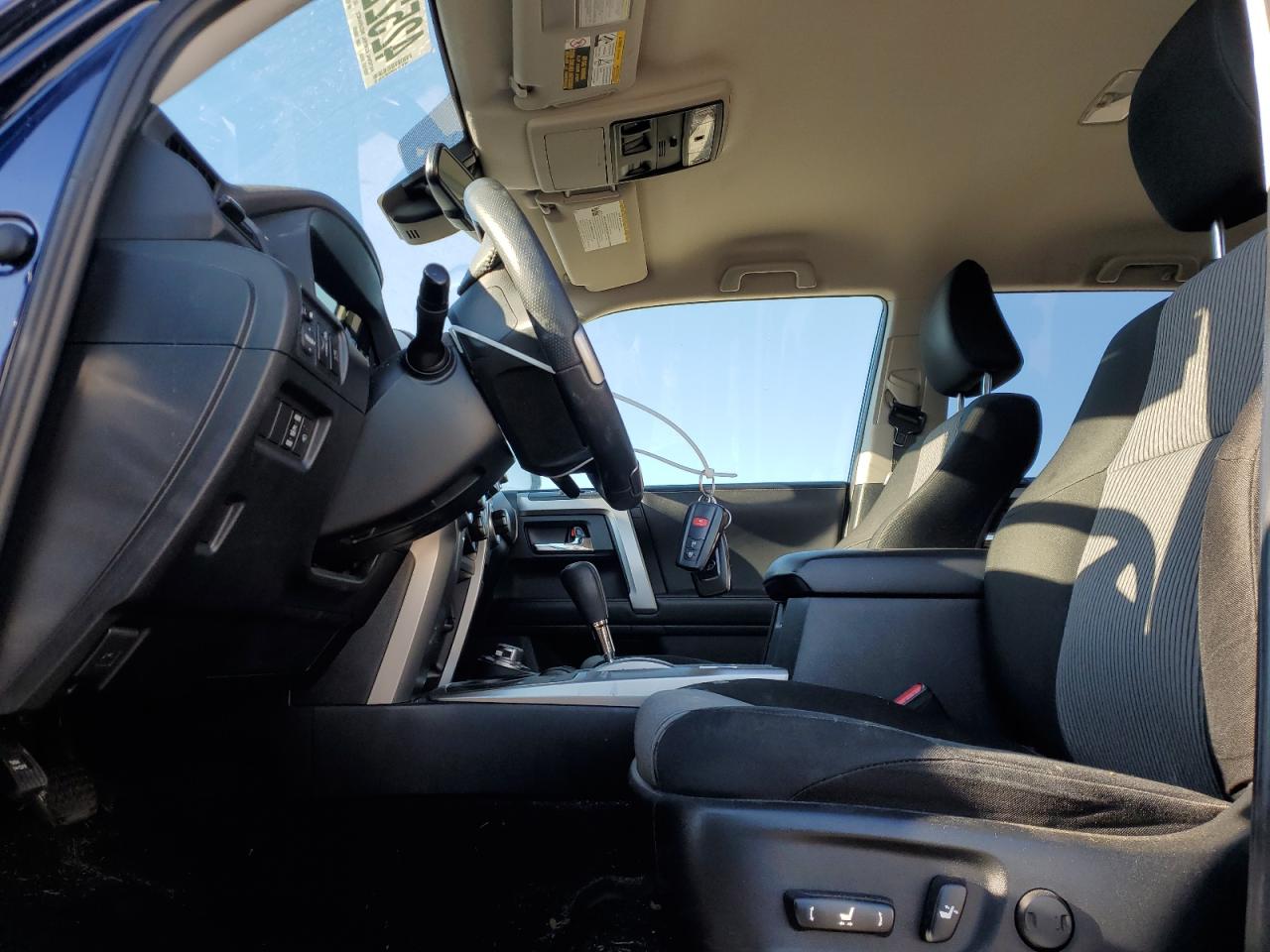 2022 Toyota 4Runner - Image 7