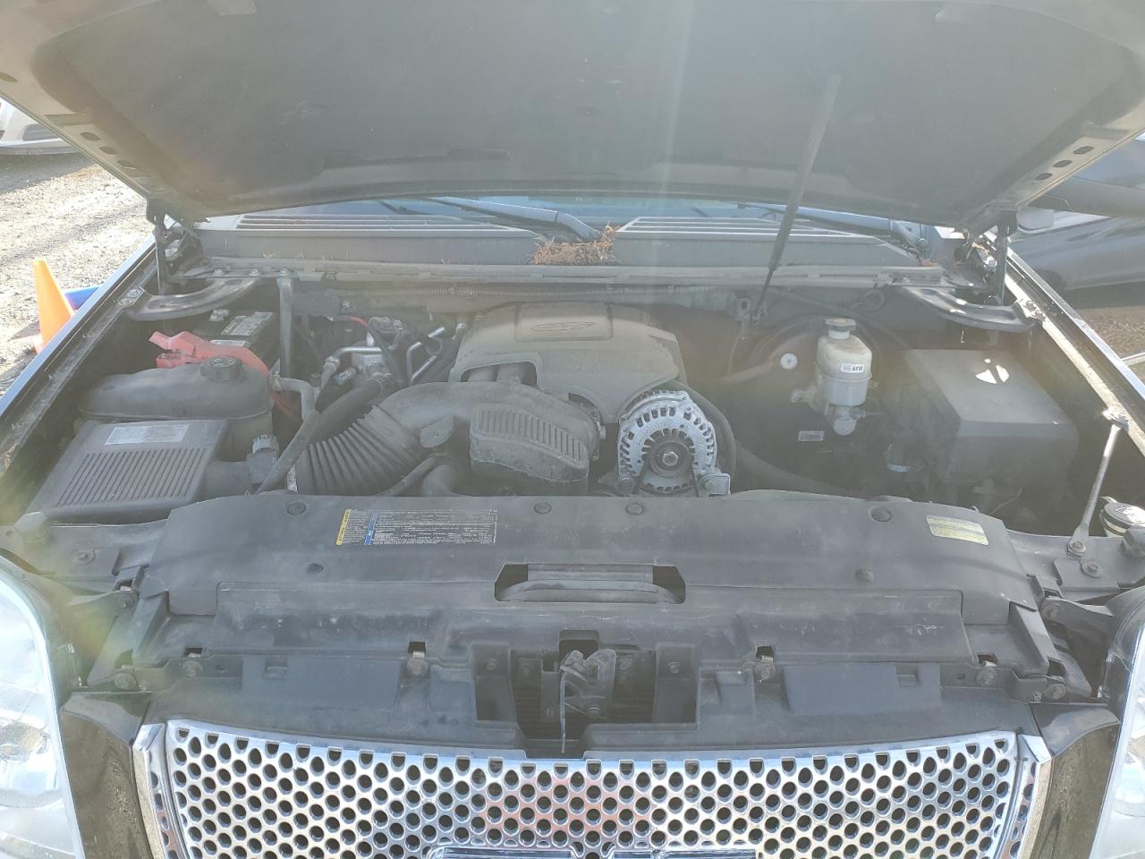 2009 GMC Yukon Xl Denali VIN: 1GKFK06249R300408 Lot: 88075605