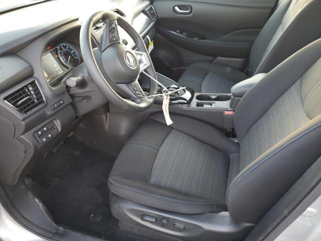  NISSAN LEAF 2024 Сріблястий