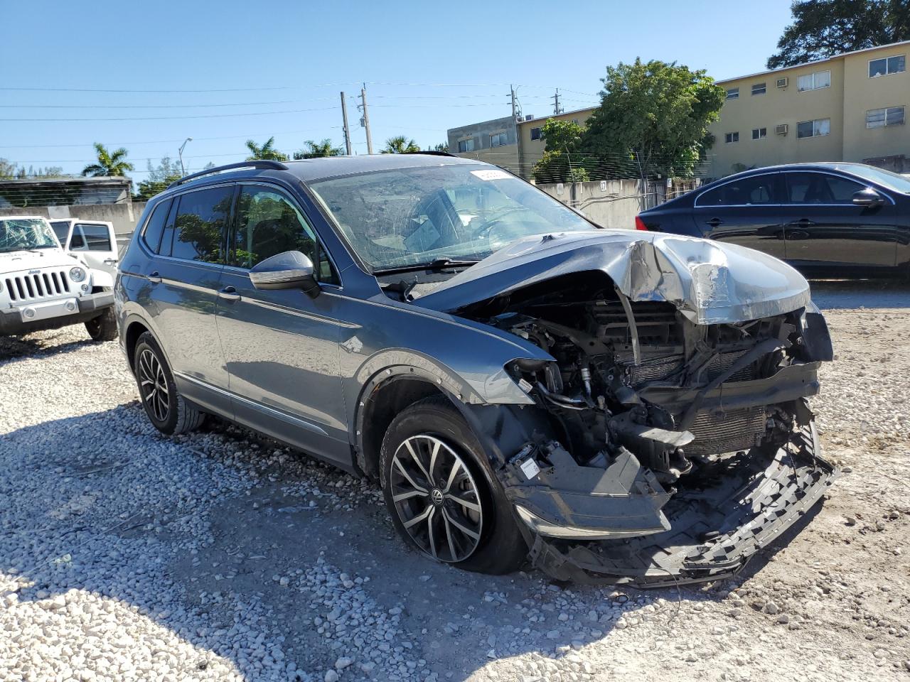 2021 Volkswagen Tiguan - Image 4