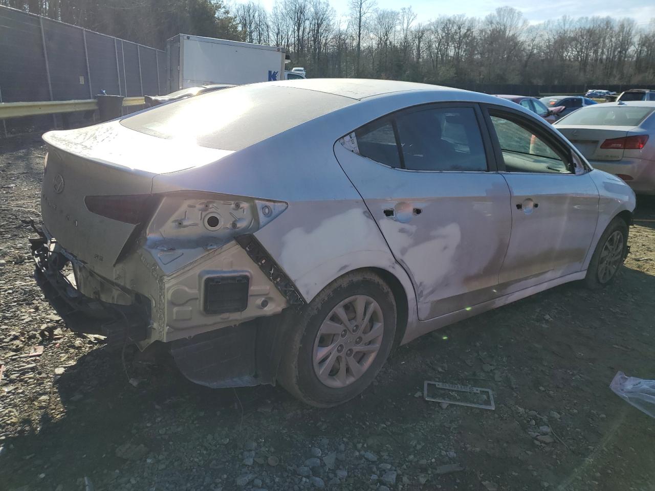 2019 Hyundai Elantra - Image 3