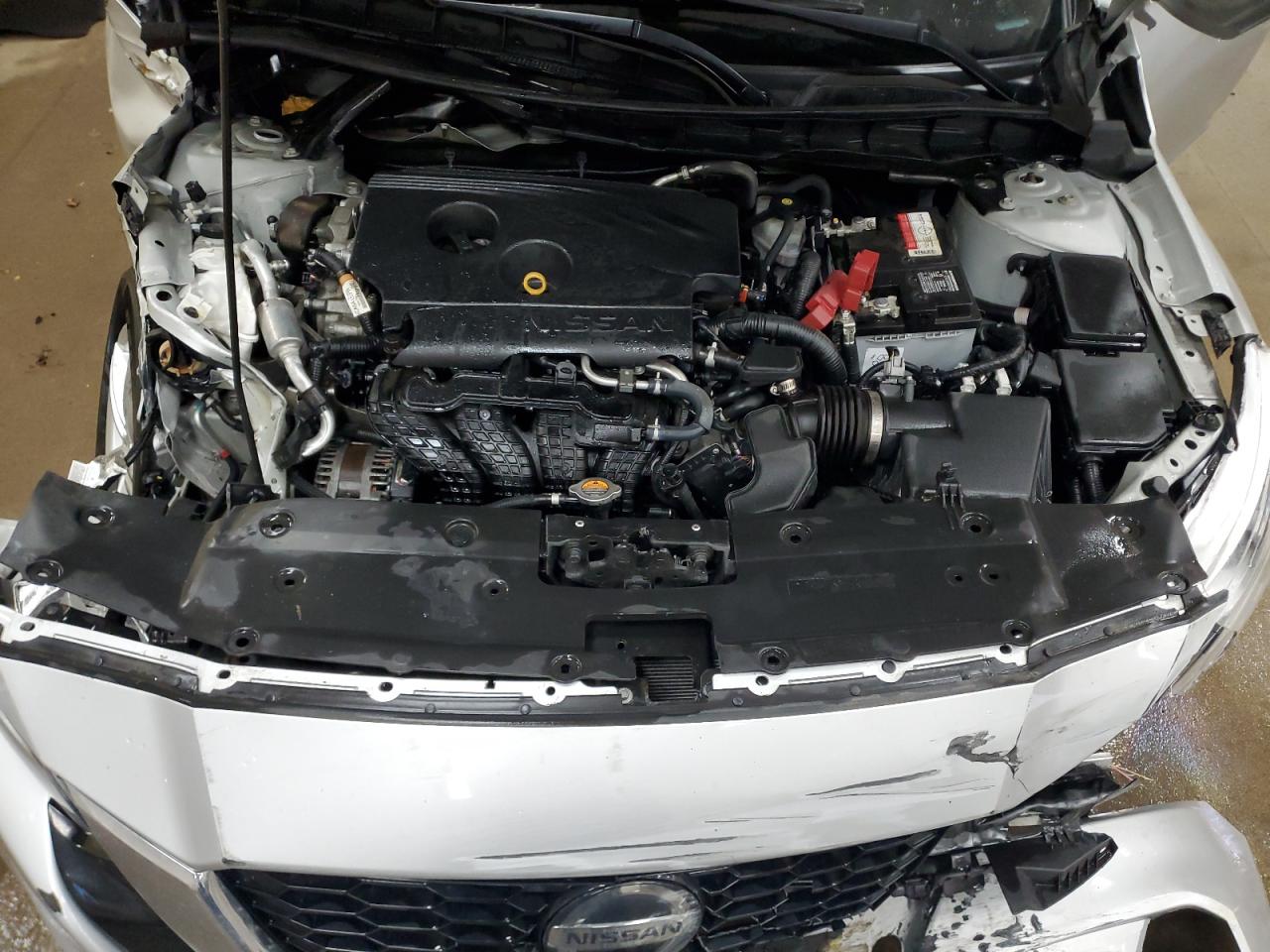 2020 Nissan Altima - Image 11