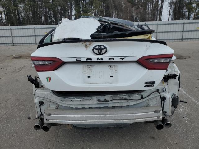  TOYOTA CAMRY 2021 Biały